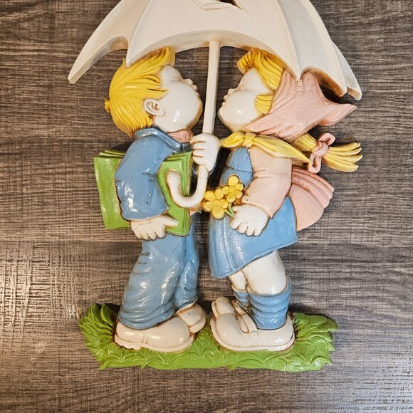 Boy and Girl Kissing Vintage Homeco Wall Decor -- ITEM #2239 - Picture 3 of 4